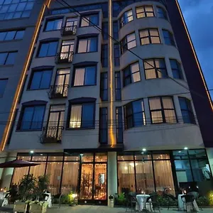 the-residence-suite-hotel.tophotelsethiopia.com/